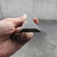 304不銹鋼梯形鋼 擠壓冷拉不銹鋼異型材 防滑行進(jìn)條導(dǎo)盲釘盲道條