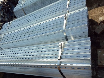 批發(fā)沖孔角鋼 熱鍍鋅花角鋼 橢圓孔量大從優(yōu)