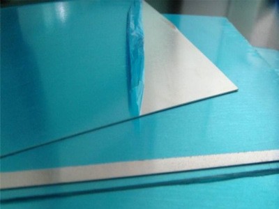 供應(yīng)304工業(yè)板厚度5mm-200mm現(xiàn)貨供應(yīng)長寬按要求切割