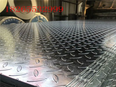 q235鍍鋅花紋板 2.0*1000熱鍍鋅花紋板 耐腐蝕防滑5mm花紋板加工