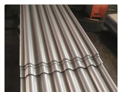 彩鋼夾心板 巖棉復(fù)合板 鋼結(jié)構(gòu)壓型彩鋁瓦 屋頂彩鋼瓦