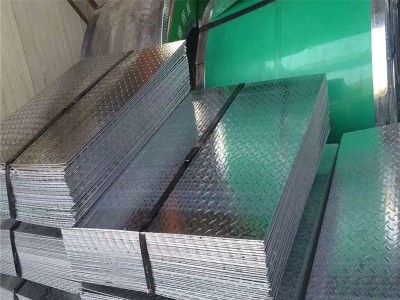 鍍鋅花紋板 1.0 2.0 2.5 3.0熱鍍鋅花紋板 熱軋鍍鋅花紋板