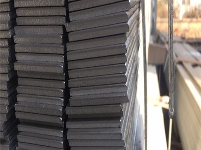 供應(yīng)q235鍍鋅扁鋼 熱鍍鋅扁鋼 鍍鋅扁鋼30*3 規(guī)格全