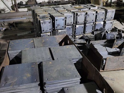 佛山廠家專業鋼板折彎剪板不銹鋼水槽折彎天溝折彎彩瓦折彎C槽Z槽