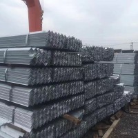 現(xiàn)貨供應(yīng)商 供應(yīng)Q235鍍鋅角鋼 熱鍍鋅角鋼