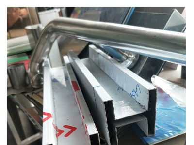 成都 304不銹鋼板 不銹鋼卷 不銹鋼拉絲板 冷軋板/卷 品質保證