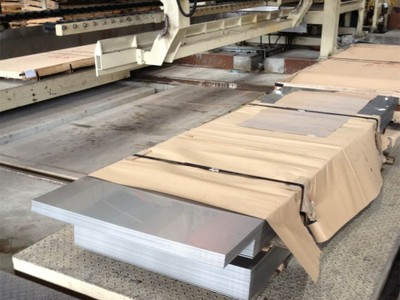 425熱軋不銹鋼卷/厚度2.0-6.0mm