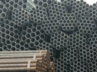 鋼管。無縫管。鋼絞線各種鋼材型材角鋼 工字鋼，槽鋼