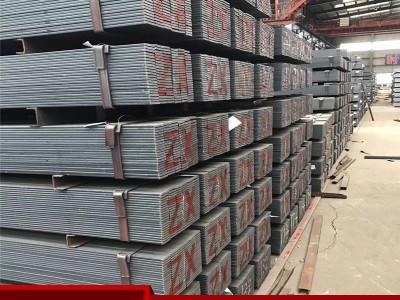 廠家批發(fā)扁鐵扁鋼鍍鋅扁鐵鋼帶鍍鋅鋼帶熱軋扁鐵鋼條型材貴州銷售