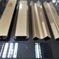 天花吊頂?shù)牟讳P鋼L型條直角壓邊條幕墻瓷磚收邊條黑鈦金裝U型條