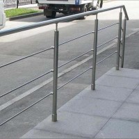 304不銹鋼欄桿橋梁河道防撞立柱護欄 廠家直銷 加工定制