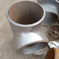 國標碳鋼三通304不銹鋼無縫三通 高壓薄壁厚壁大口徑三通焊接封頭