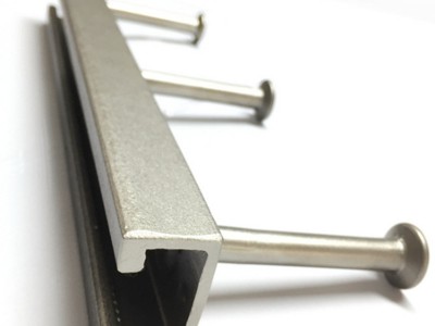 恒諾廠家制造 鍍鋅預埋槽道 帶鉚釘哈芬槽 38*23混凝土預埋件