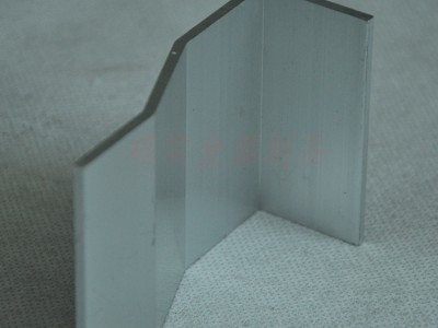 山墻配件 鋁鎂錳屋面板系統配件 金屬屋面 配件