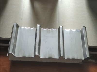 長(zhǎng)期供應(yīng)巖棉巖棉復(fù)合板防火隔音巖棉夾芯板定制批發(fā)廠家批發(fā)