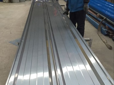 廠家直供760型角馳彩鋼瓦圍擋定制廣告瓦彩鋼板單層各種角馳