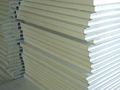 源頭工廠聚氨酯復(fù)合板 防塵潔凈工程板 聚氨酯夾心保溫凈化板