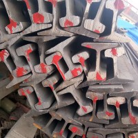 現貨供應43kg軌道鋼 鋼軌鐵道軌國際標準30公斤輕軌產地邯鄲