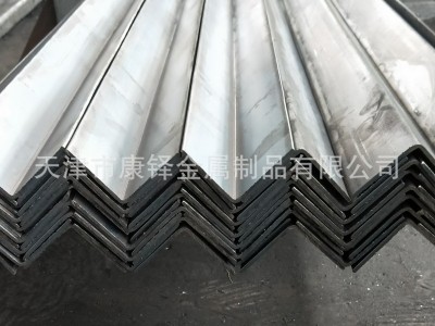 冷彎角鋼、冷彎角鐵