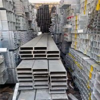 現(xiàn)貨供應(yīng)q235b鍍鋅方管 熱鍍鋅方通 鍍鋅矩形管 規(guī)格齊全質(zhì)優(yōu)價(jià)廉