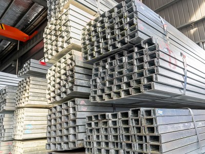 廠家直供Q235B槽鋼U型槽鋼鋼結構幕墻支架用熱鍍鋅槽鋼批 發加工