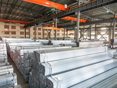 現貨供應Q235B鍍鋅方管40*60鋼結構方管鍍鋅矩形管熱鍍鋅方管批發