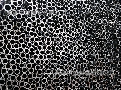 現(xiàn)貨供應(yīng)光亮冷硬管10*0.3小口徑黑退管薄壁焊接冷硬管生產(chǎn)廠家