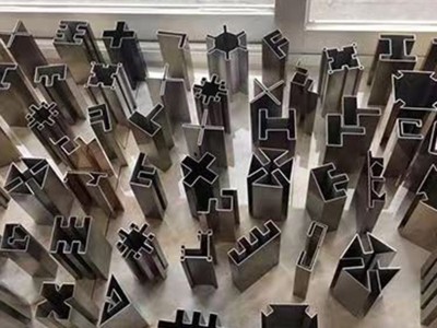 定制激光切割加工焊接剪折刨不銹鋼踢腳線(xiàn)收邊條裝飾條不銹鋼加工