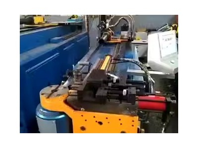 廠(chǎng)家專(zhuān)業(yè)生產(chǎn)彎管機(jī) 圓管方管折彎 全自動(dòng)彎管機(jī)